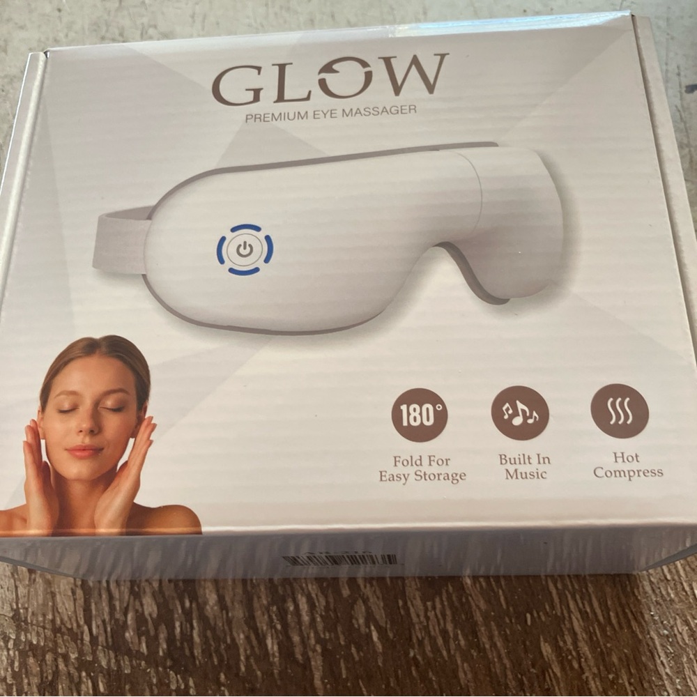 Glow Premium Eye Massager in White